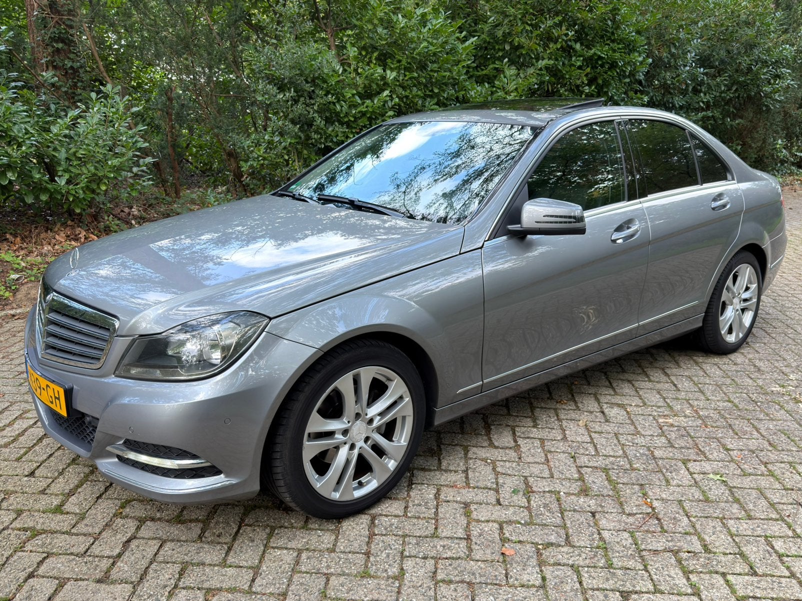 Mercedes-Benz C180 1.6 Sedan AUT 2013 Grijs APK tot 02.03.27, Auto's, Achterwielaandrijving, 1800 kg, Leder en Stof, Sedan