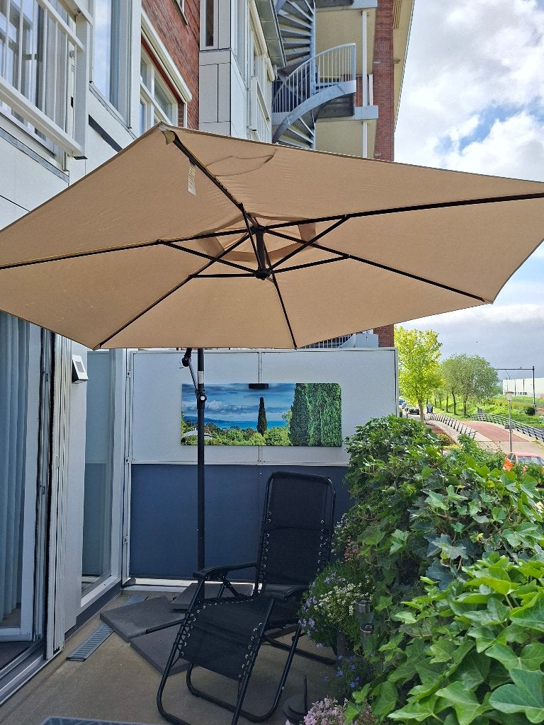 Zweefparasol beige - perfect voor balkon of terras