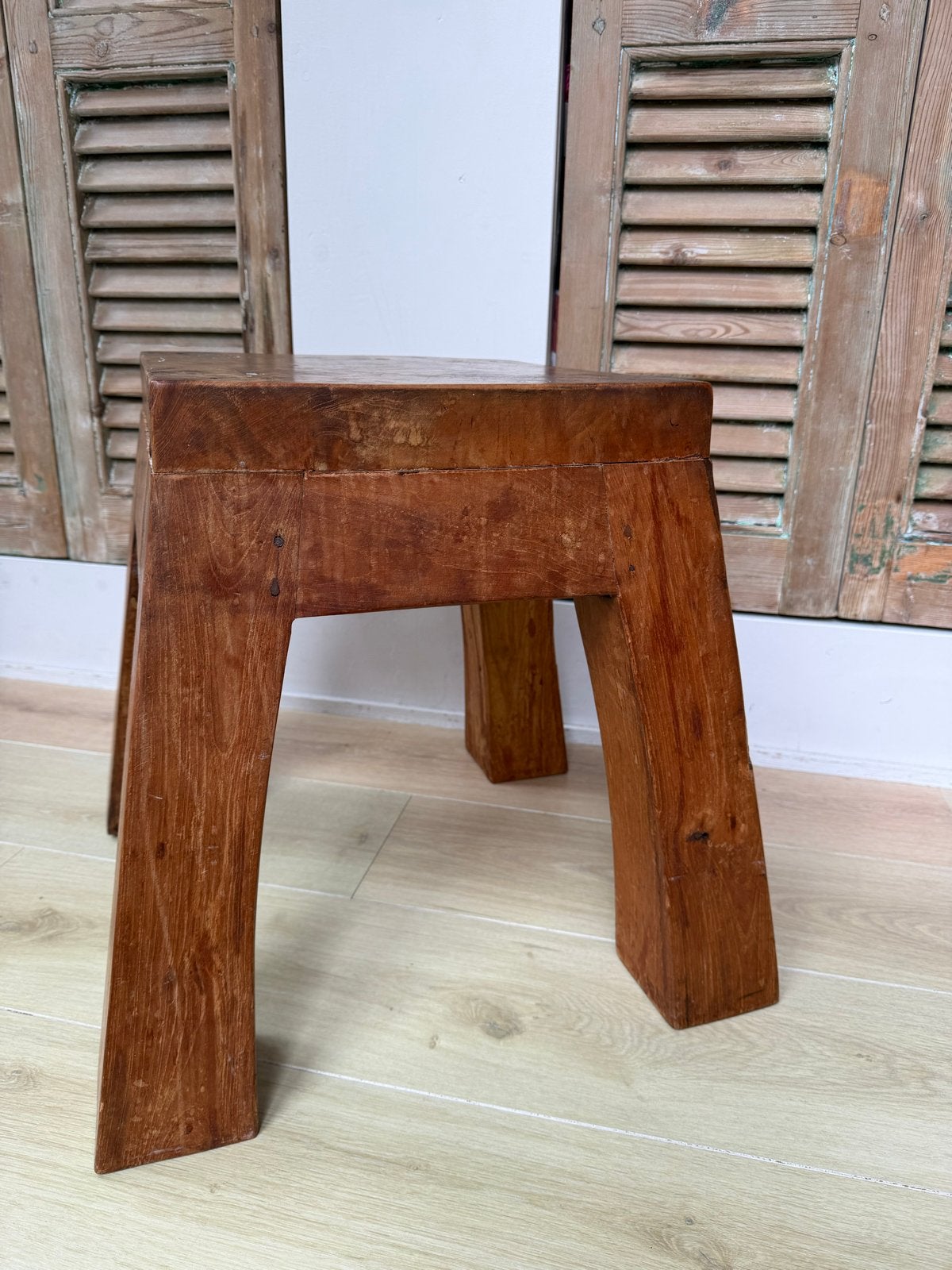 Teakhouten bijzettafel, Huis en Inrichting, Ophalen, Gebruikt, Minder dan 55 cm, Minder dan 45 cm