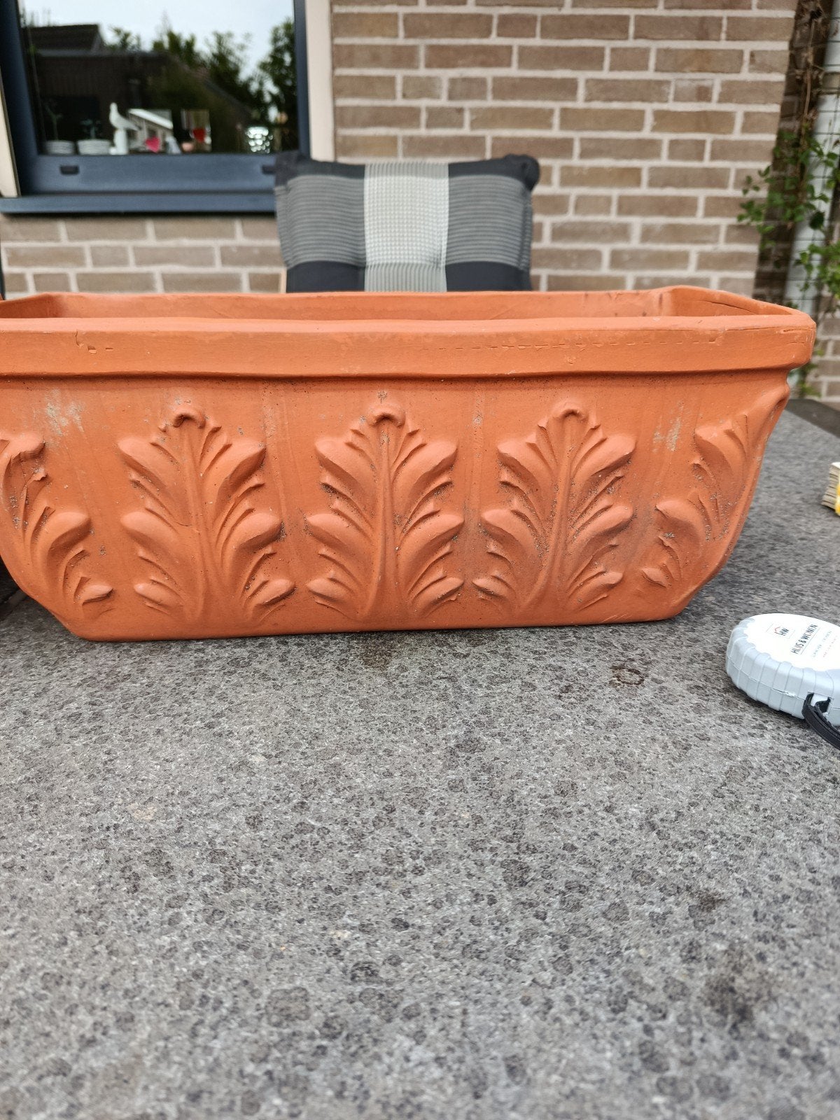 2x Aardenwerk bloembakken, zwaar!, Ophalen, Rond, Minder dan 30 cm