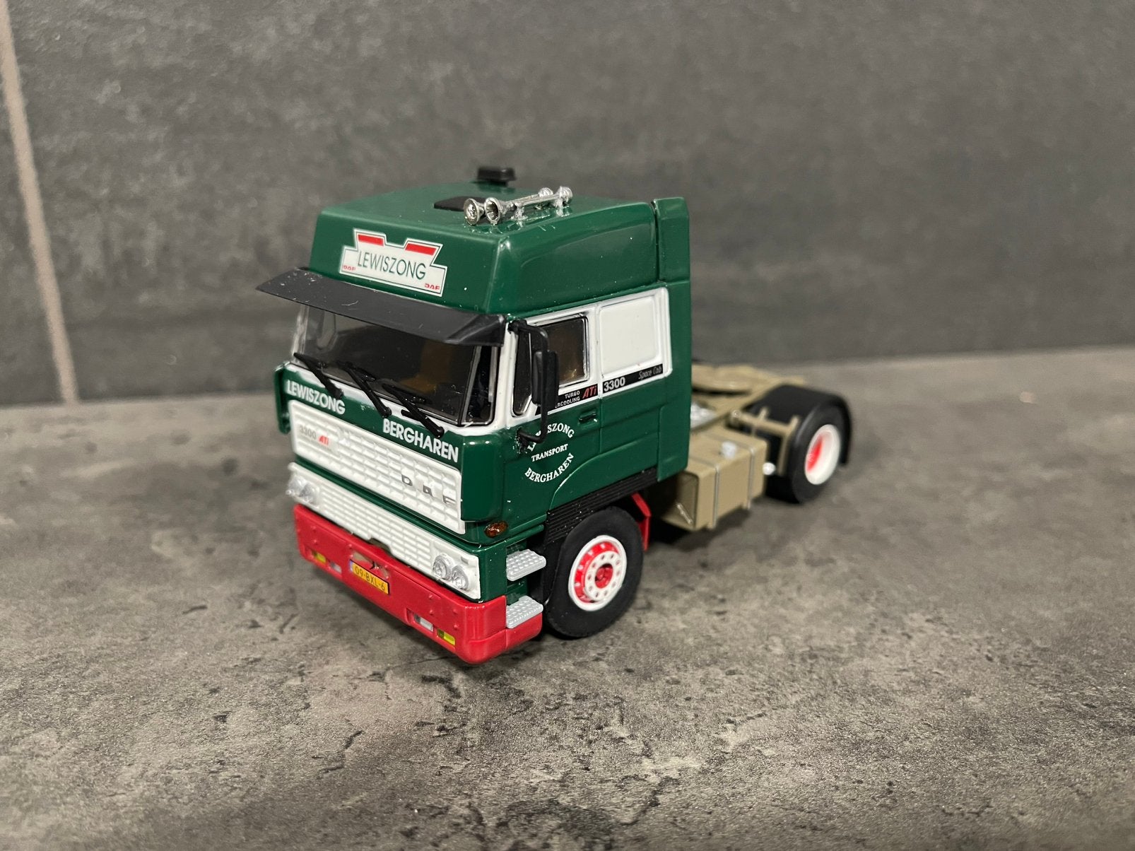 Hele mooie WSI B keus Daf 3300 trekker Lewiszong Bergharen, Ophalen of Verzenden, Zo goed als nieuw, Bus of Vrachtwagen, Wsi