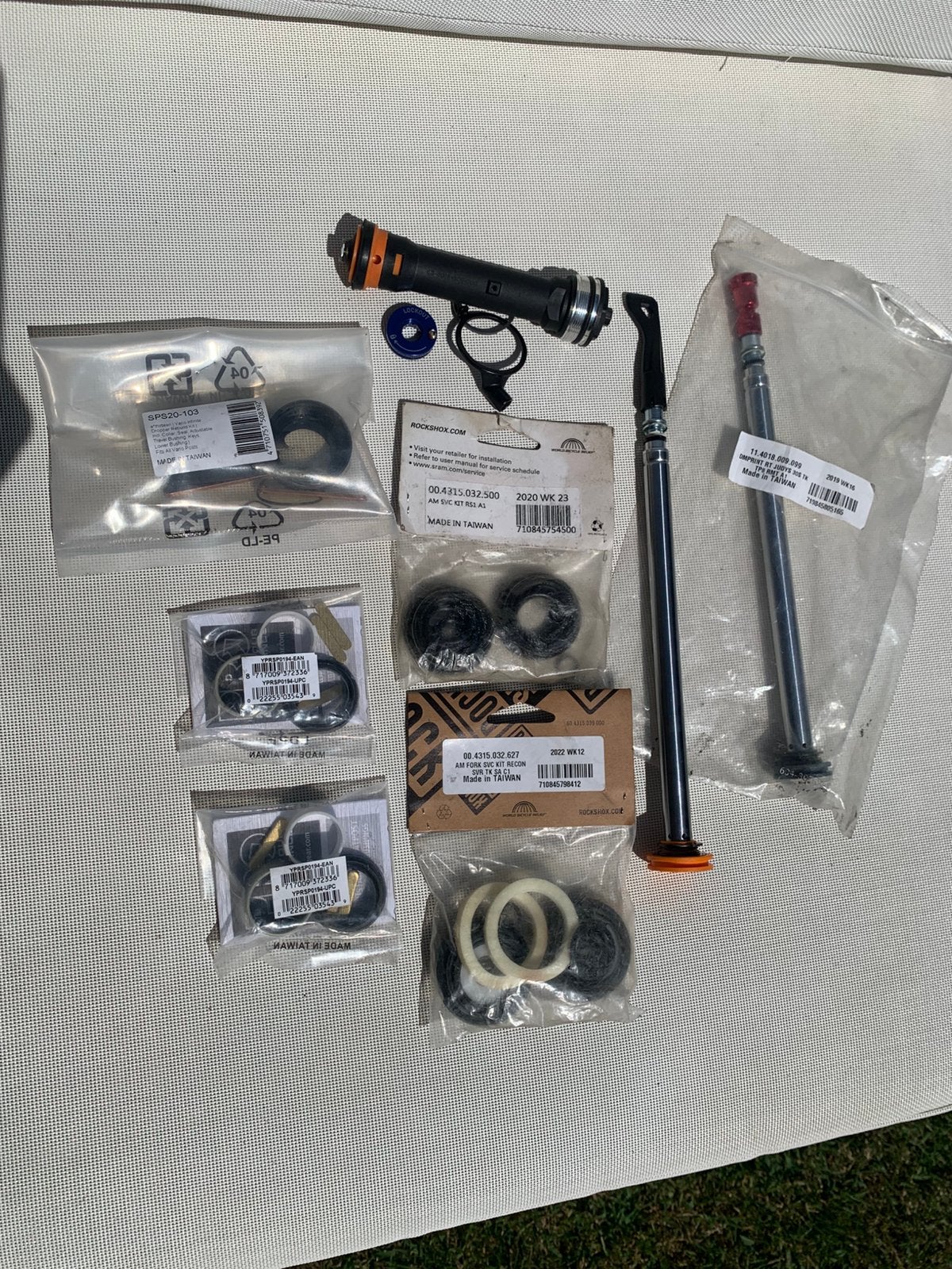 Diverse Rockshox onderdelen : NIEUW, Fietsen en Brommers, Fietsonderdelen, Ophalen of Verzenden, Zo goed als nieuw