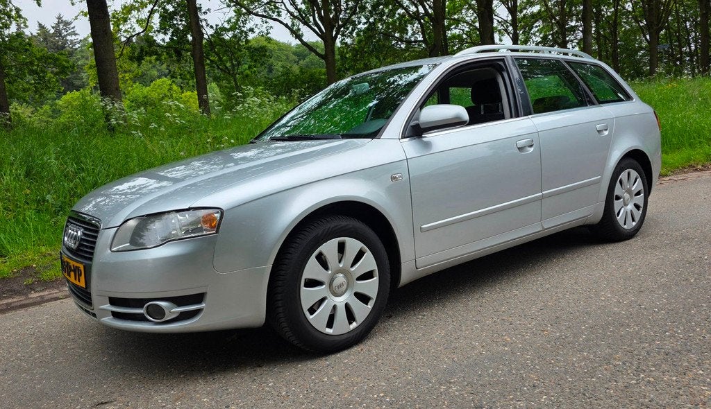 Audi A4 Avant 1.9 TDI Pro Line Navigatie Climate Control, Auto's, Voorwielaandrijving, Gebruikt, 4 cilinders, Origineel Nederlands