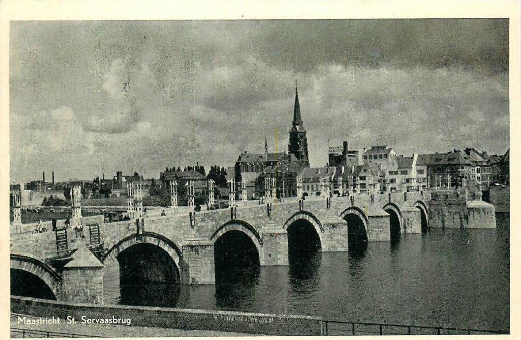 701-429-033 Maastricht St Servaasbrug, Verzenden, Voor 1920, Limburg