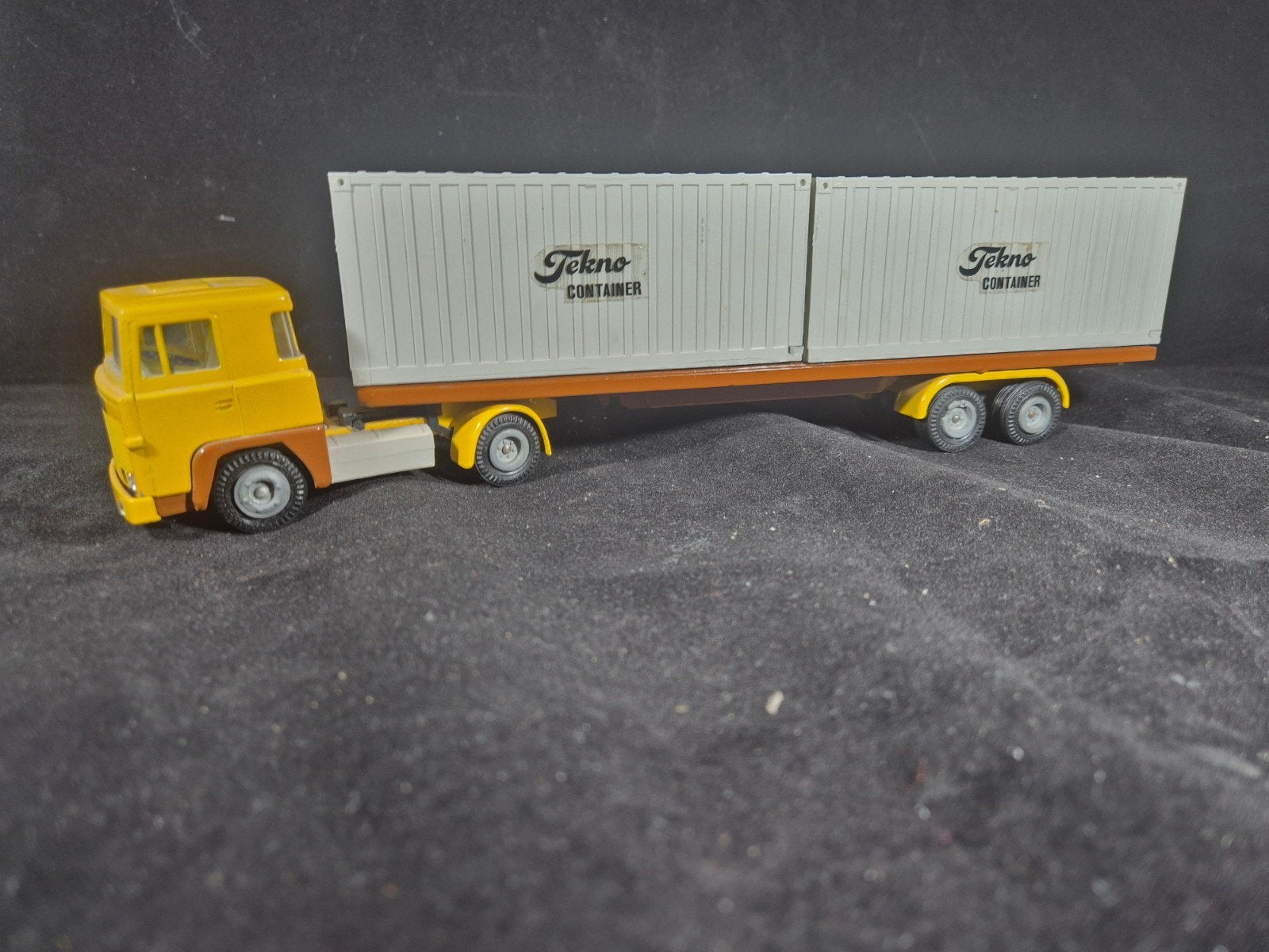 scania tekno, Ophalen, Zo goed als nieuw, Bus of Vrachtwagen, Tekno