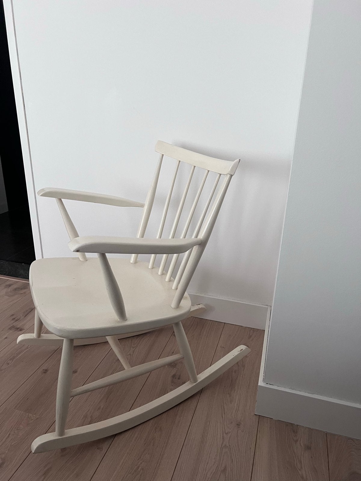 Crème Witte Schommelstoel - Comfortabel en Stijlvol, Huis en Inrichting, Ophalen, Gebruikt, Wit, Eén
