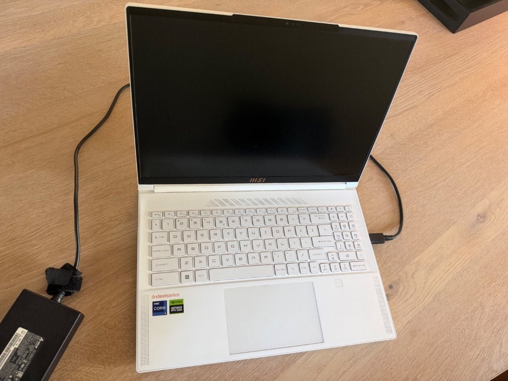 Foto 5 van MSI Stealth 16 Studio A13VG-290NL