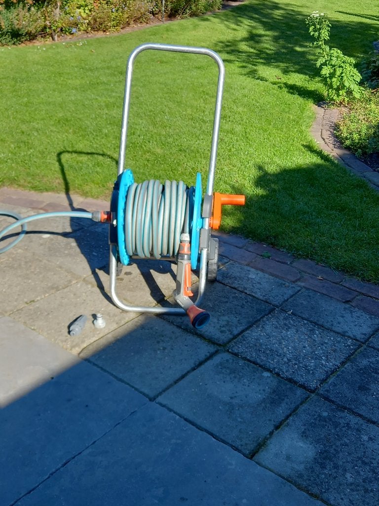 tuinslangenwagen GARDENA, Ophalen, Zo goed als nieuw, Tuinslang