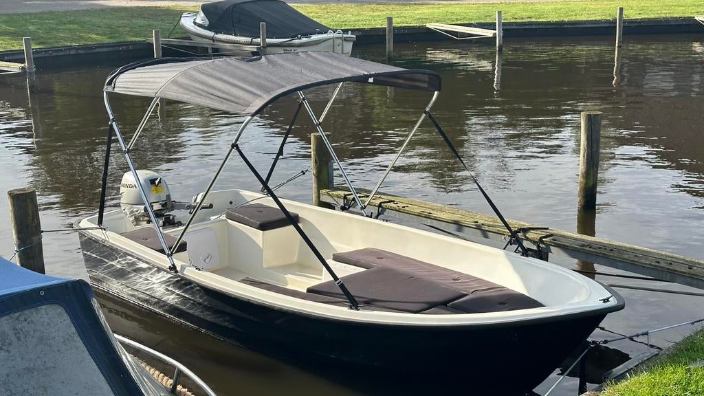 Sloepje 450cm zwart rondzit 10pk Honda, Watersport en Boten, Ophalen, Zo goed als nieuw, Polyester, Biminitop