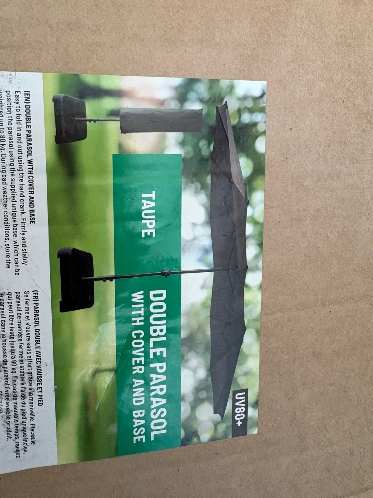 Te koop dubbele parasol met voet en hoes taupe, Tuin en Terras, Parasols, Ophalen, Zo goed als nieuw, Meer dan 4 meter, Overige typen