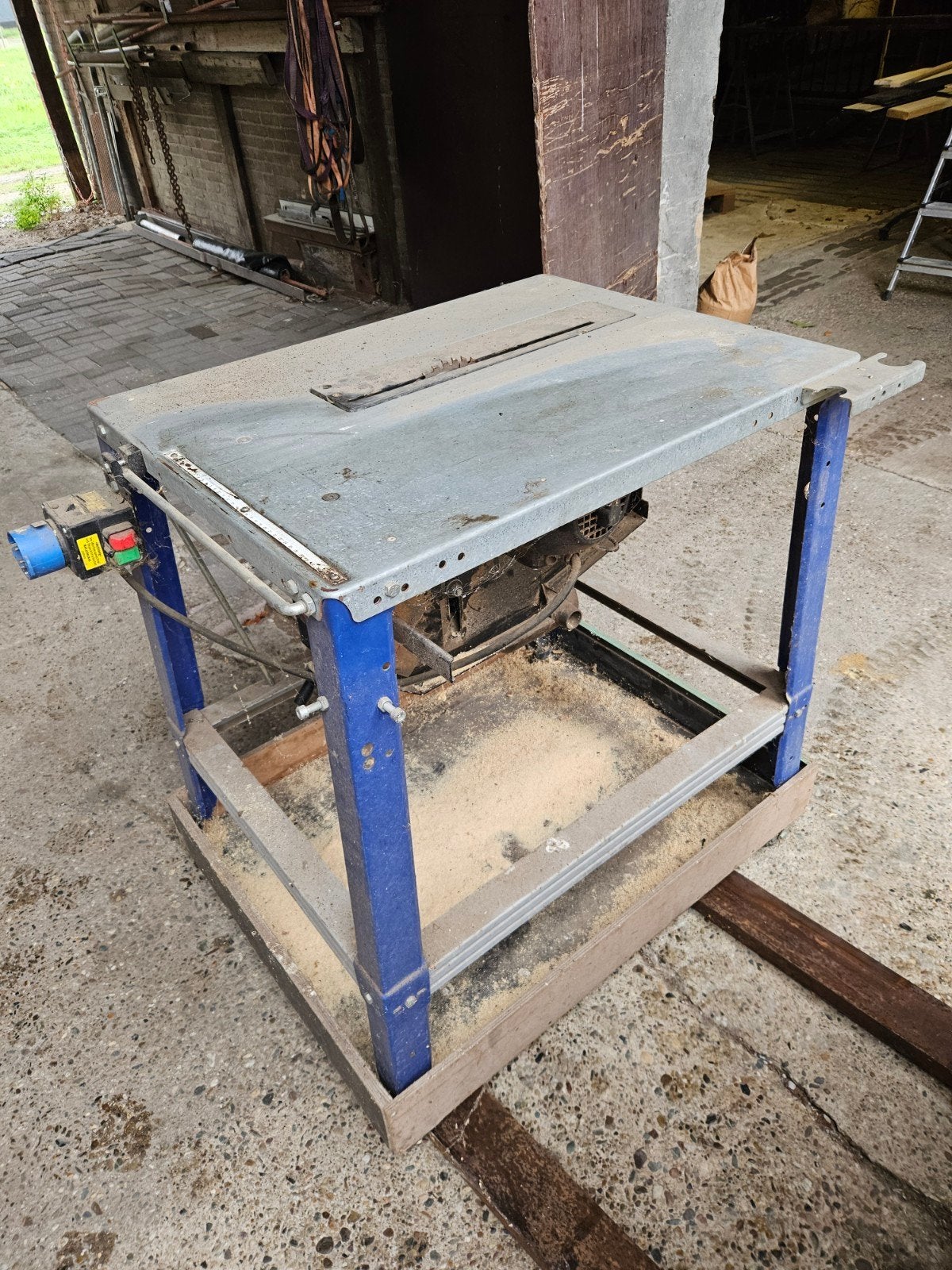 Zaagtafel, Ophalen, Gebruikt, Cirkelzaag, 30 tot 70 mm