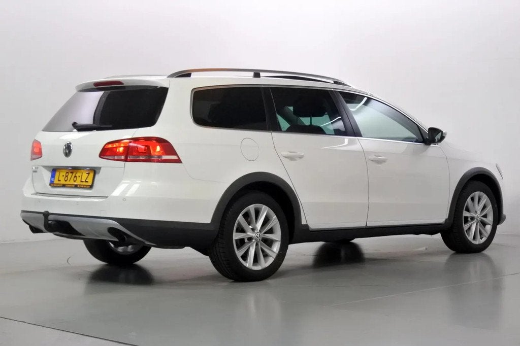 Volkswagen Passat Alltrack 2.0 TSi 4Motion Auto € 11.400,0, Automaat, Stof, Gebruikt, 4 cilinders