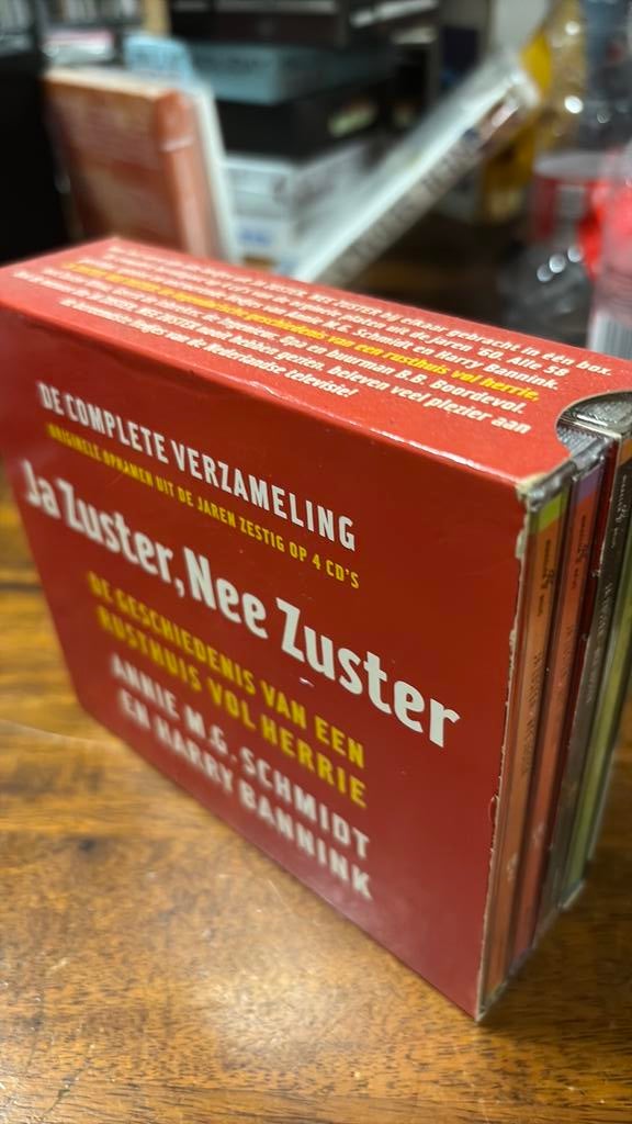 Ja zuster Nee zuster 4 cd box de complete verzameling, Ophalen, Zo goed als nieuw, Levenslied of Smartlap