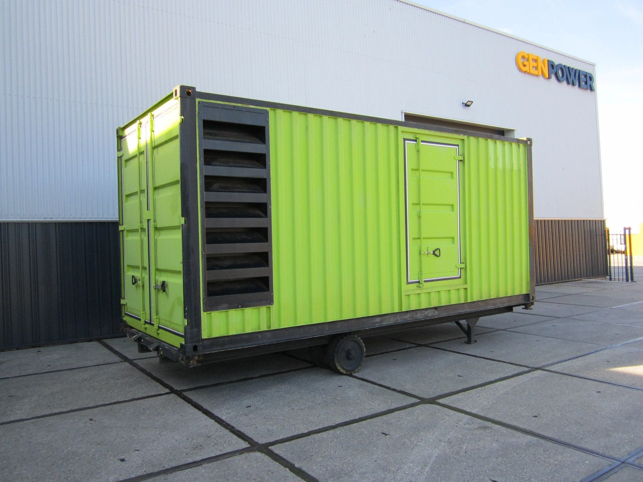 Genpower empty 20 ft. silent container (bj 2014)