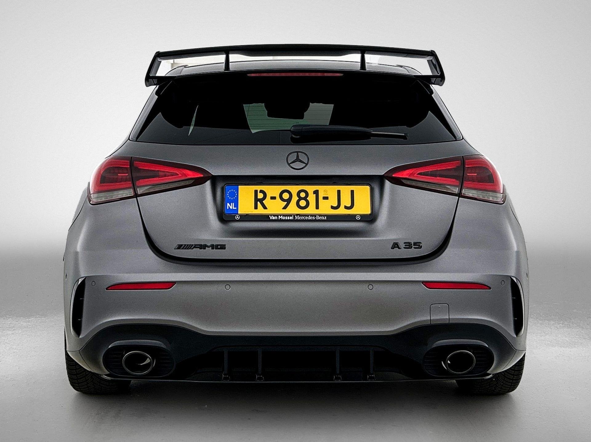 Mercedes-Benz A-klasse AMG 35 4MATIC Premium Plus | ACHTERUI, Automaat, 12 maanden, 4 cilinders, Leder en Stof