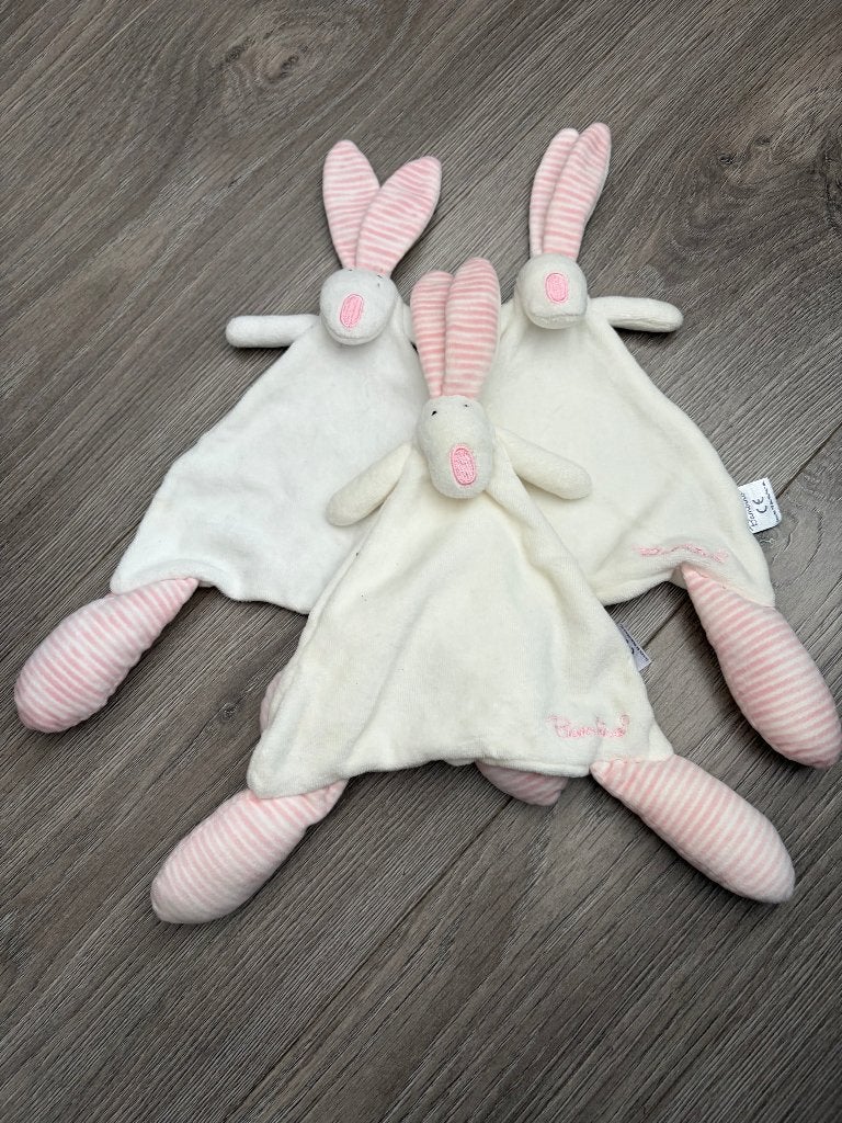 G047 Bambino konijn konijntje doekje wit roze, Ophalen of Verzenden, Zo goed als nieuw, Konijn