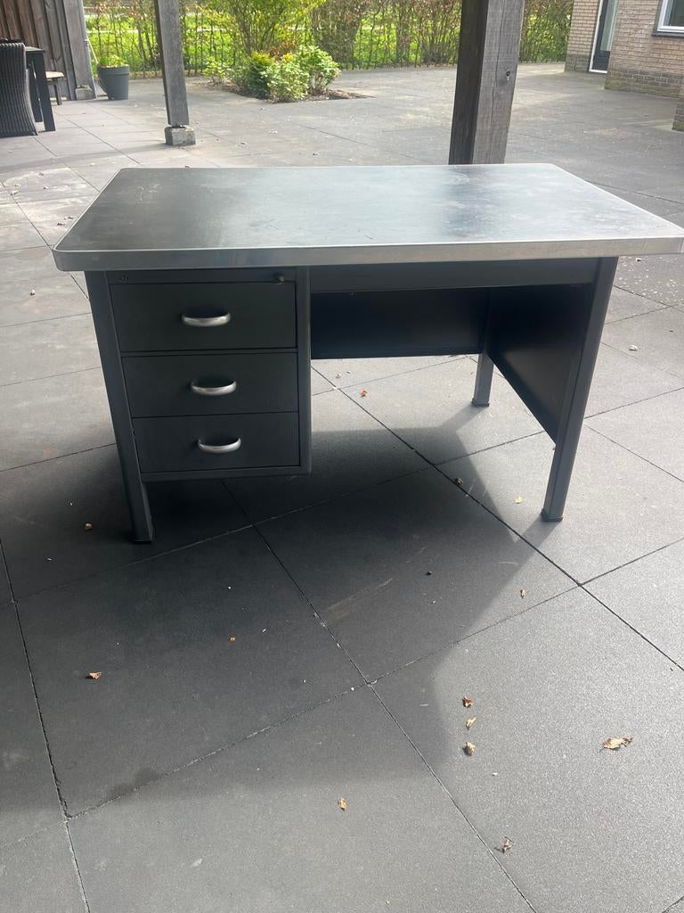 Gispen bureau vintage, Ophalen, Gebruikt, Met lades, Metaal