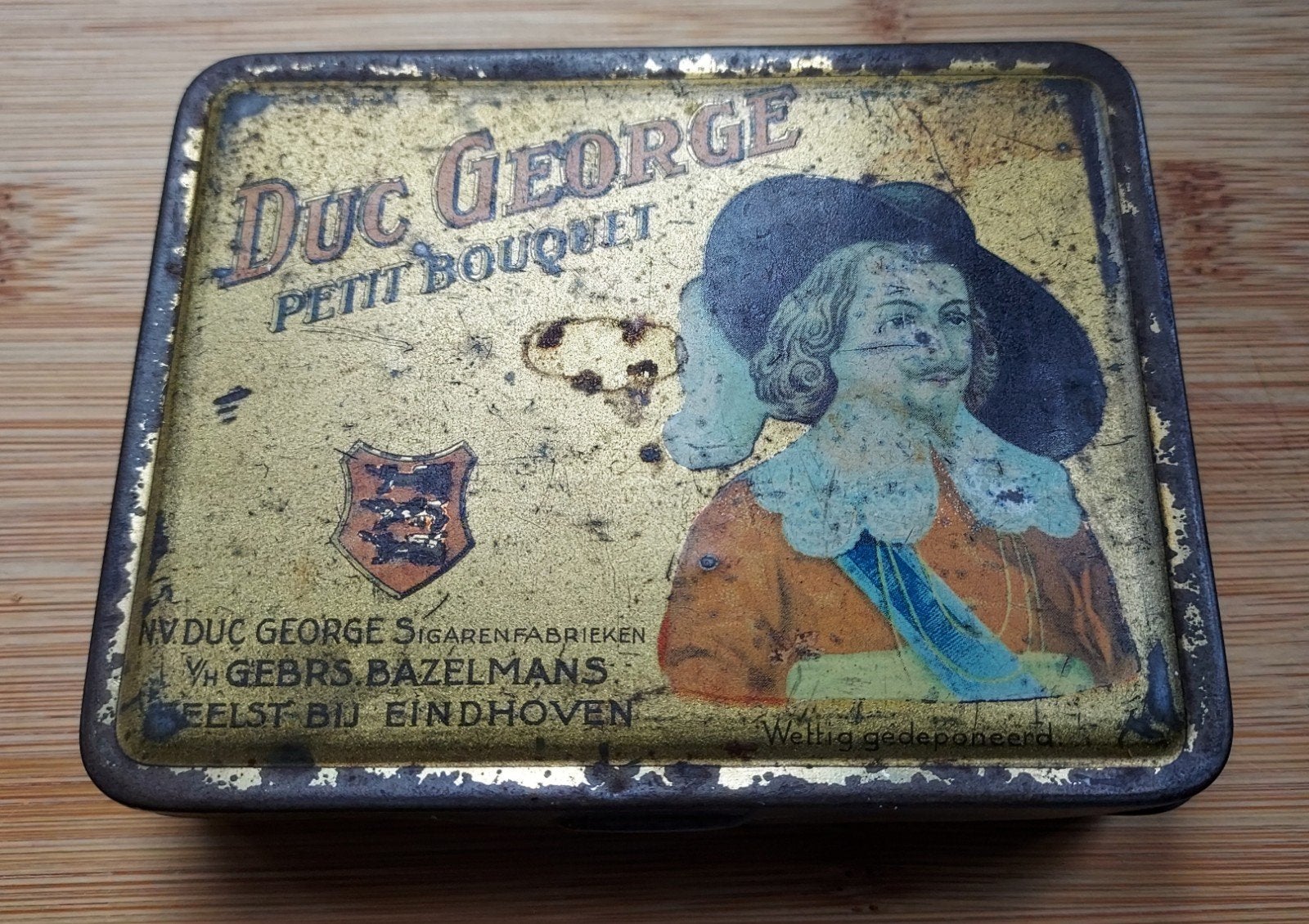 blikje van de N.V.DUC GEORGE sigarenfabrieken V/H
GEBRS.BAZE, Verzamelen, Ophalen of Verzenden, Gebruikt, Overige