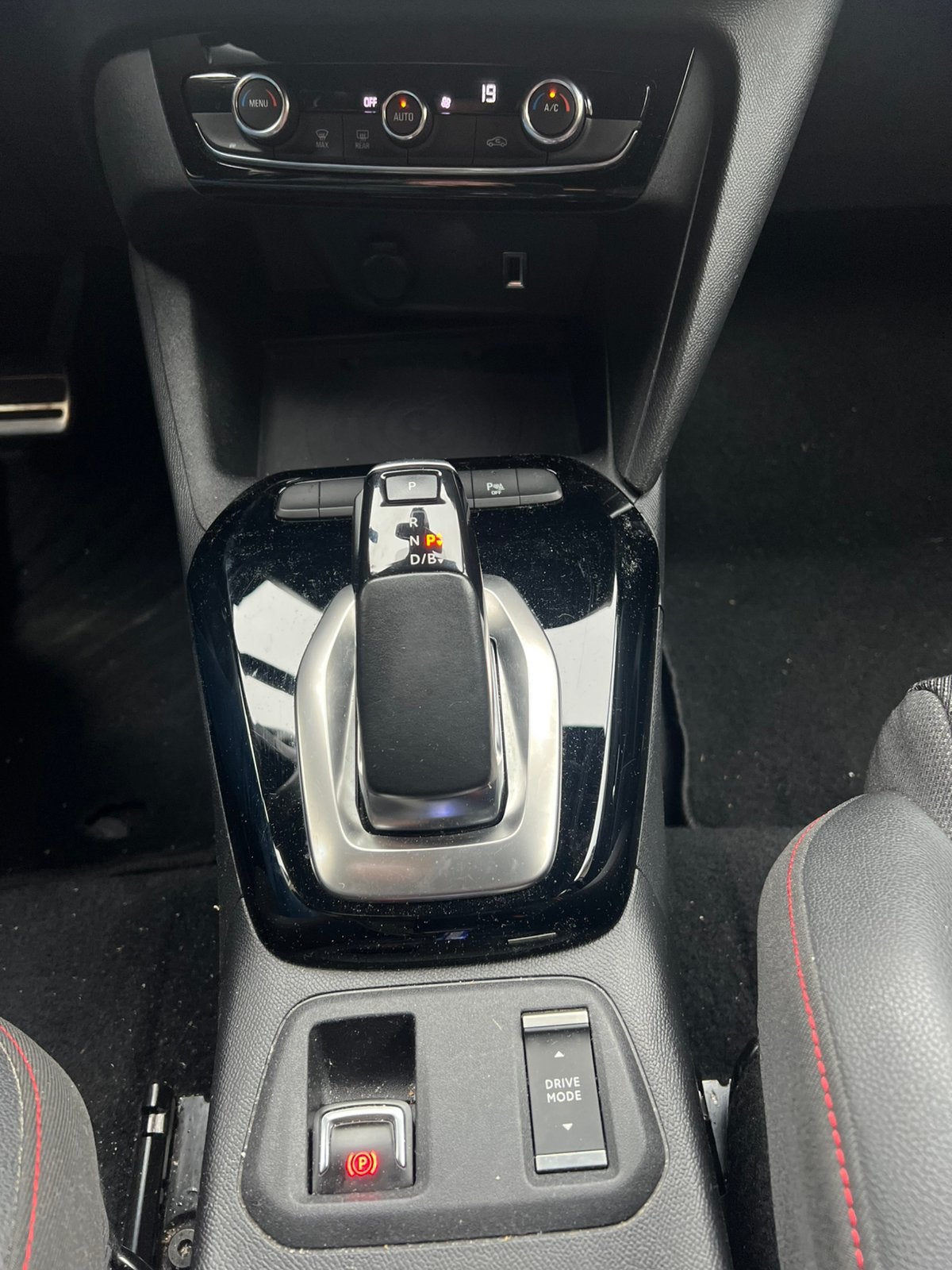 Foto 8 van Opel Corsa 50kWh 136pk Aut 2021 Wit