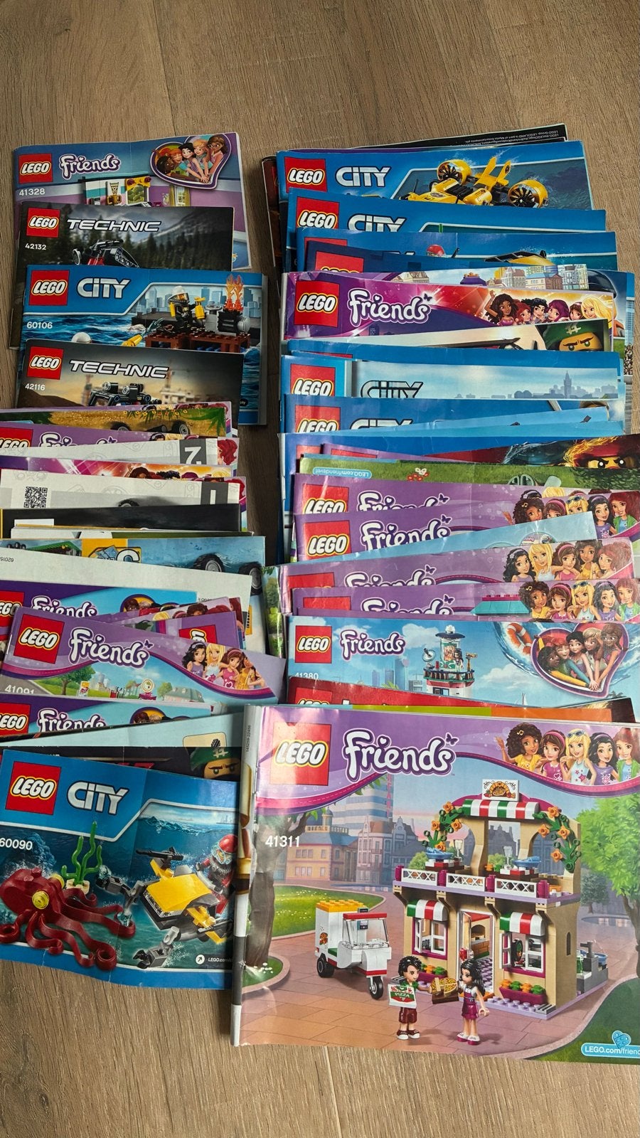Grote partij LEGO met en boekjes (Ninjago, Friends en city), Ophalen of Verzenden, Gebruikt