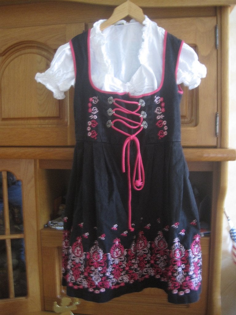 leuke tiroler jurk m 36, Ophalen of Verzenden, Zo goed als nieuw, Maat 36 (S), Carnaval
