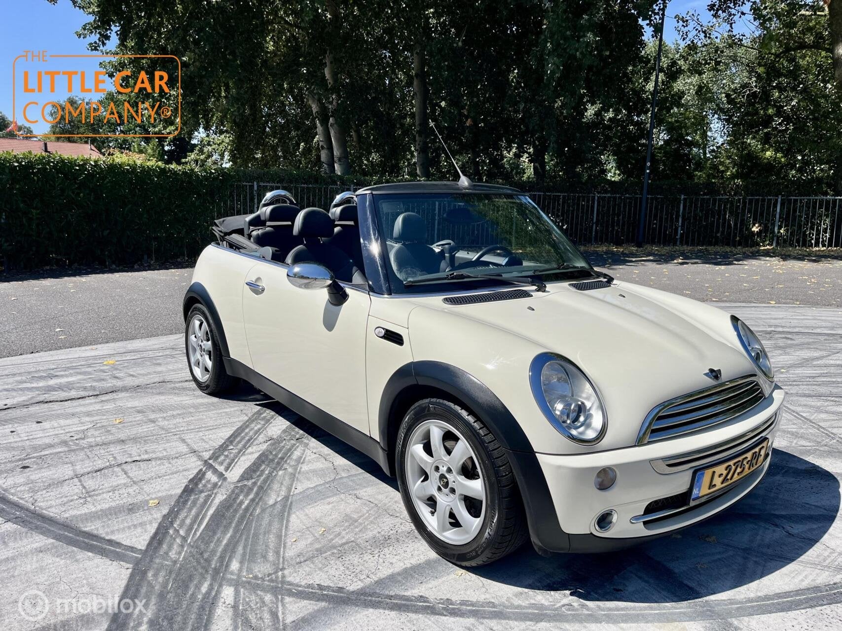 Mini Cabrio 1.6i met nieuwe APK! Inruilkoopje!, Auto's, Gebruikt, Zwart, 4 cilinders, Cabriolet