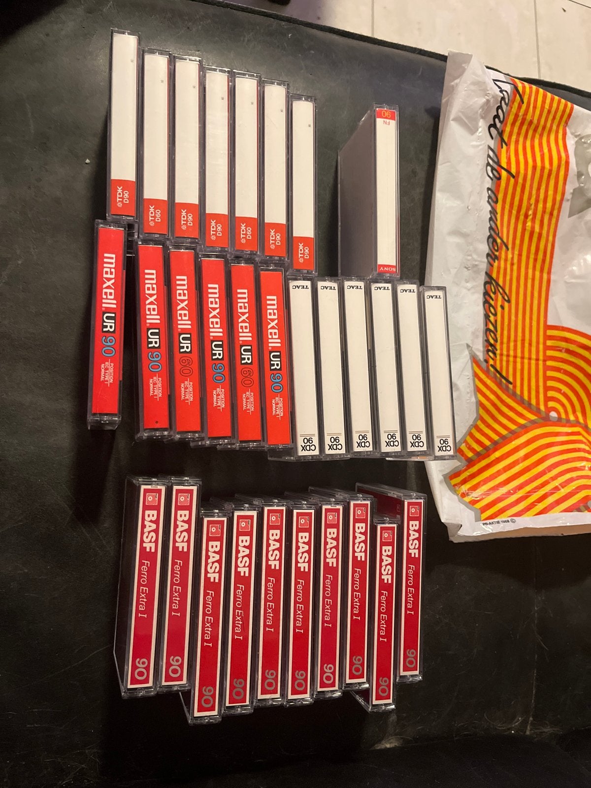 34x Vintage Cassettebandjes - TDK, Maxell, TEAC e.a. (Nieuw), Verzenden, Overige genres, Nieuw in verpakking, Onbespeeld