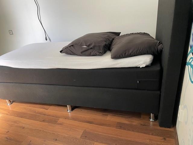 1 persoons box spring in zwart, Huis en Inrichting, Slaapkamer | Boxsprings, Ophalen, 90 cm, Eenpersoons, Zwart