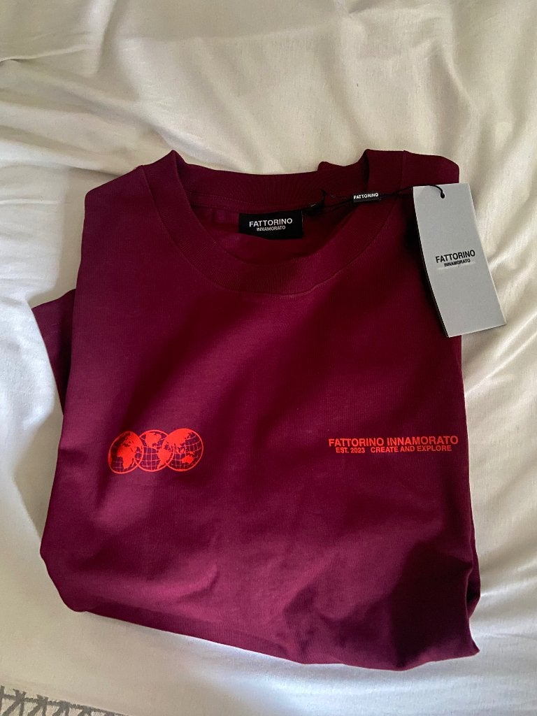 Designer t-shirt Fattorino Innamorato, Kleding | Heren, Maat 52/54 (L), Verzenden, Nieuw, Rood