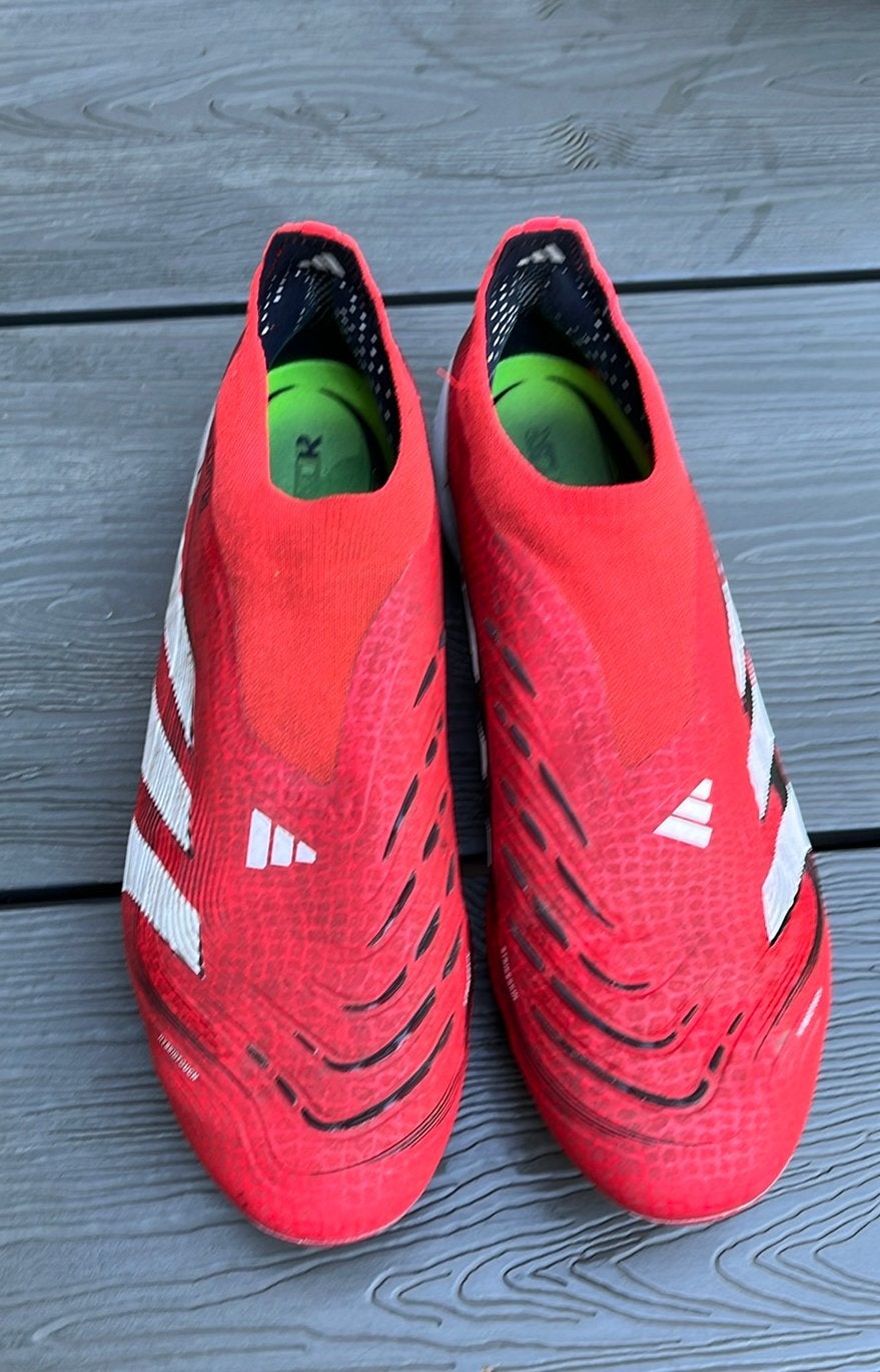 Adidas Predator Elite Voetbalschoenen Rood Wit Zwart 42 2/3, Ophalen, Gebruikt, Maat XS of kleiner, Schoenen