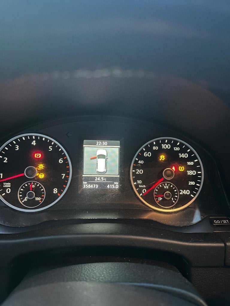 Volkswagen Tiguan 1.4 TSI (2012) €3.500 opknapper of export, Voorwielaandrijving, Euro 5, 15 km/l, 1800 kg