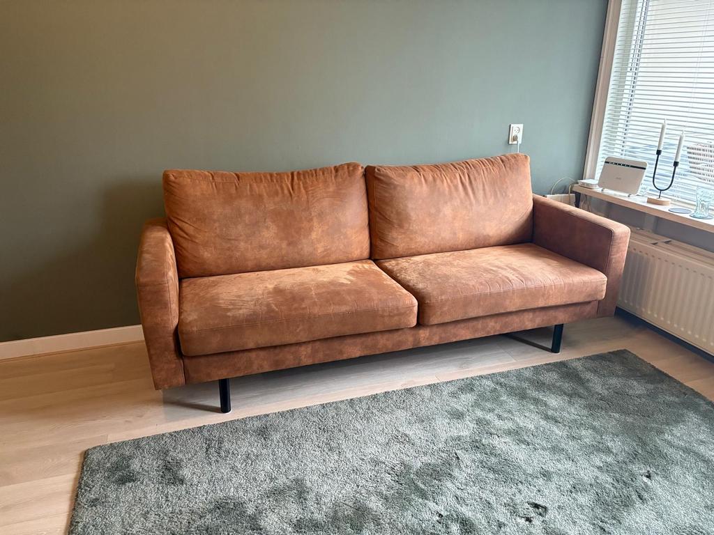 Comfortabele 2,5-zitsbank in cognac kleur, Huis en Inrichting, Ophalen, Gebruikt, Tweepersoons, 75 tot 100 cm