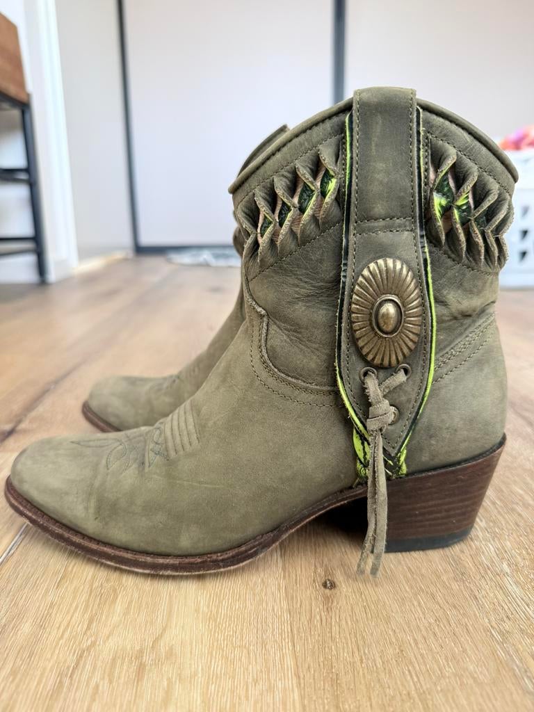 Sendra cowboylaarzen maat 37 suède leer, Kleding | Dames, Schoenen, Verzenden, Lage of Enkellaarzen, Zo goed als nieuw, Groen