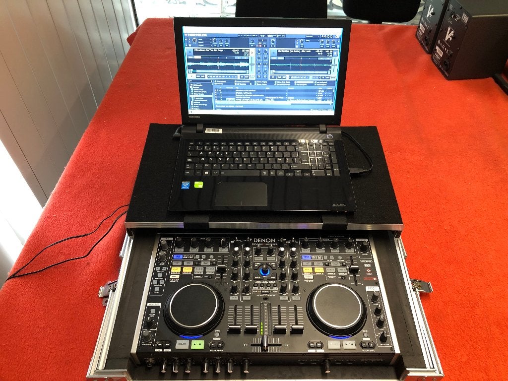 DENON DN-MC6000 digitale DJ Controller/mixer, Muziek en Instrumenten, Dj-sets en Draaitafels, Ophalen of Verzenden, Gebruikt, Dj-set