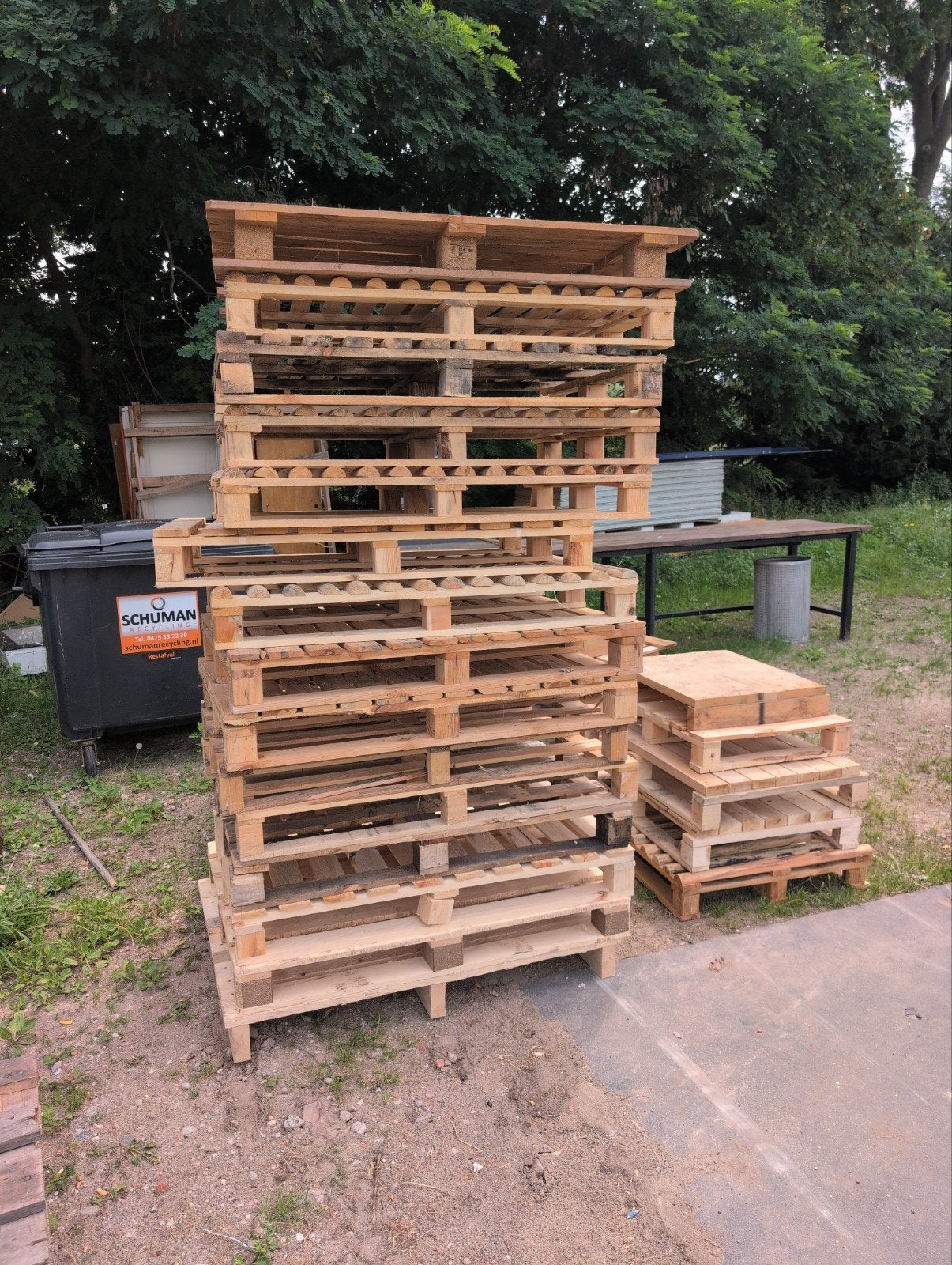 Gratis partij gebruikte pallets, Ophalen
