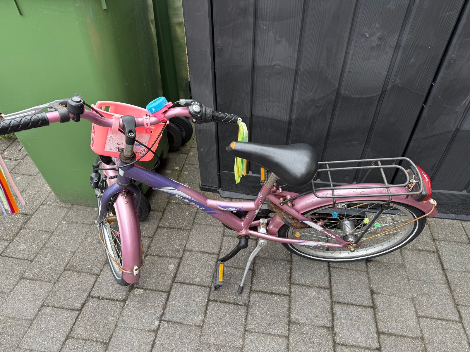 Gratis meisjesfiets, Ophalen, Zo goed als nieuw, 20 inch
