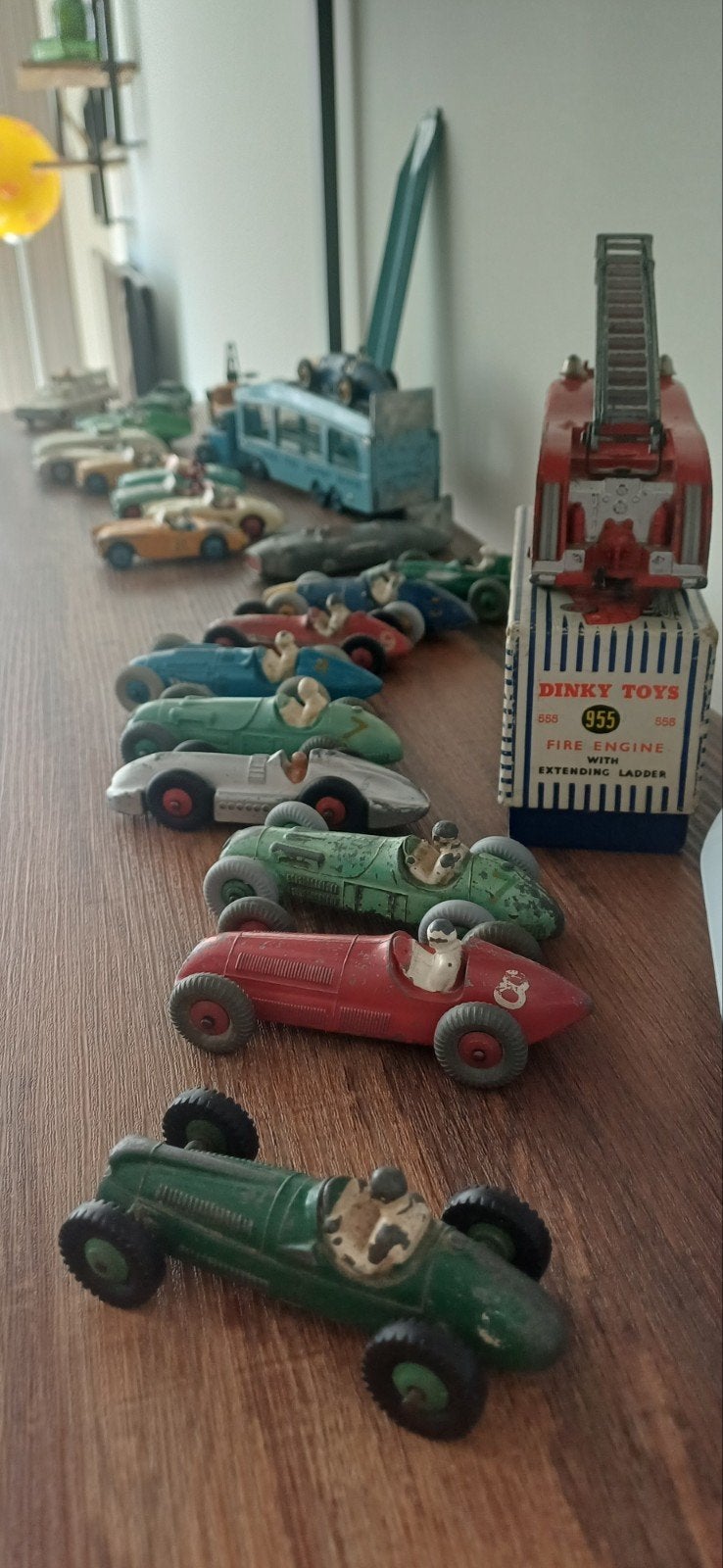 ZOEK ? Dinky toys race autootjes., Antiek en Kunst, Ophalen of Verzenden