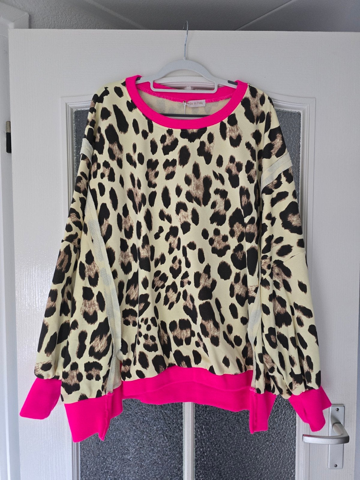 nieuwe trui panter neon geel 42 44 46, Ophalen of Verzenden, Nieuw, Maat 46/48 (XL) of groter, Geel