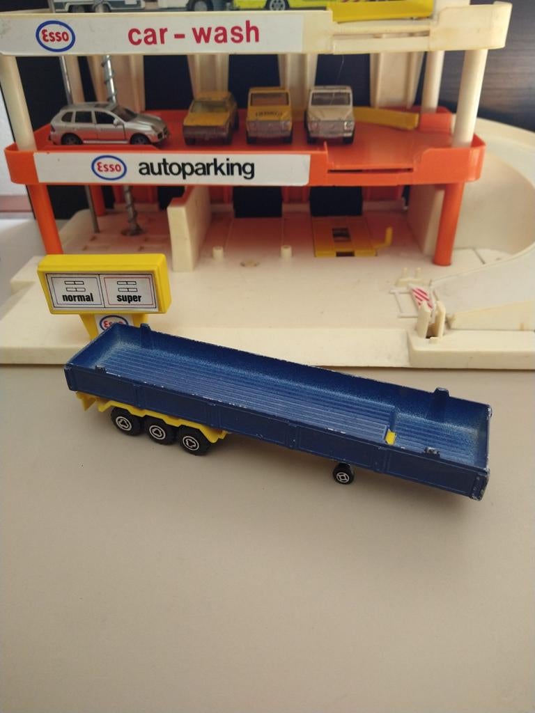 blauwe trailer van Majorette 1/50, Ophalen of Verzenden, Gebruikt