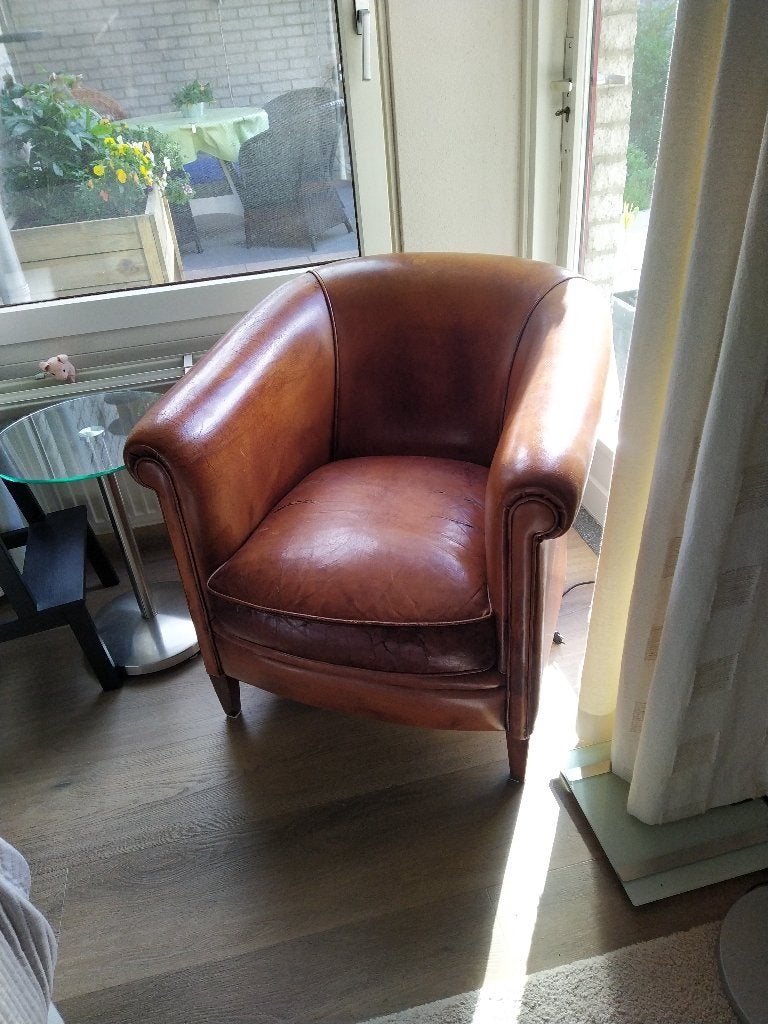 Vintage Chesterfield clubfauteuil, Huis en Inrichting, Fauteuils, Ophalen, Gebruikt, Engels cottage, 75 tot 100 cm