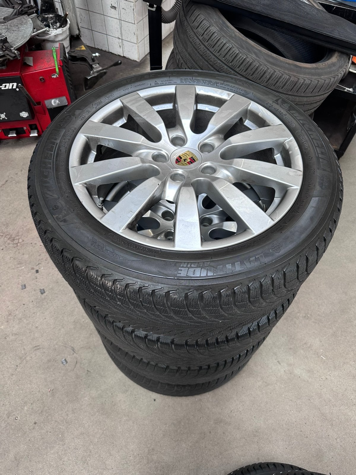 Gebruikt Porsche Cayenne 20 inch Michelin winter set, Ophalen, Gebruikt, 275 mm, Band(en)