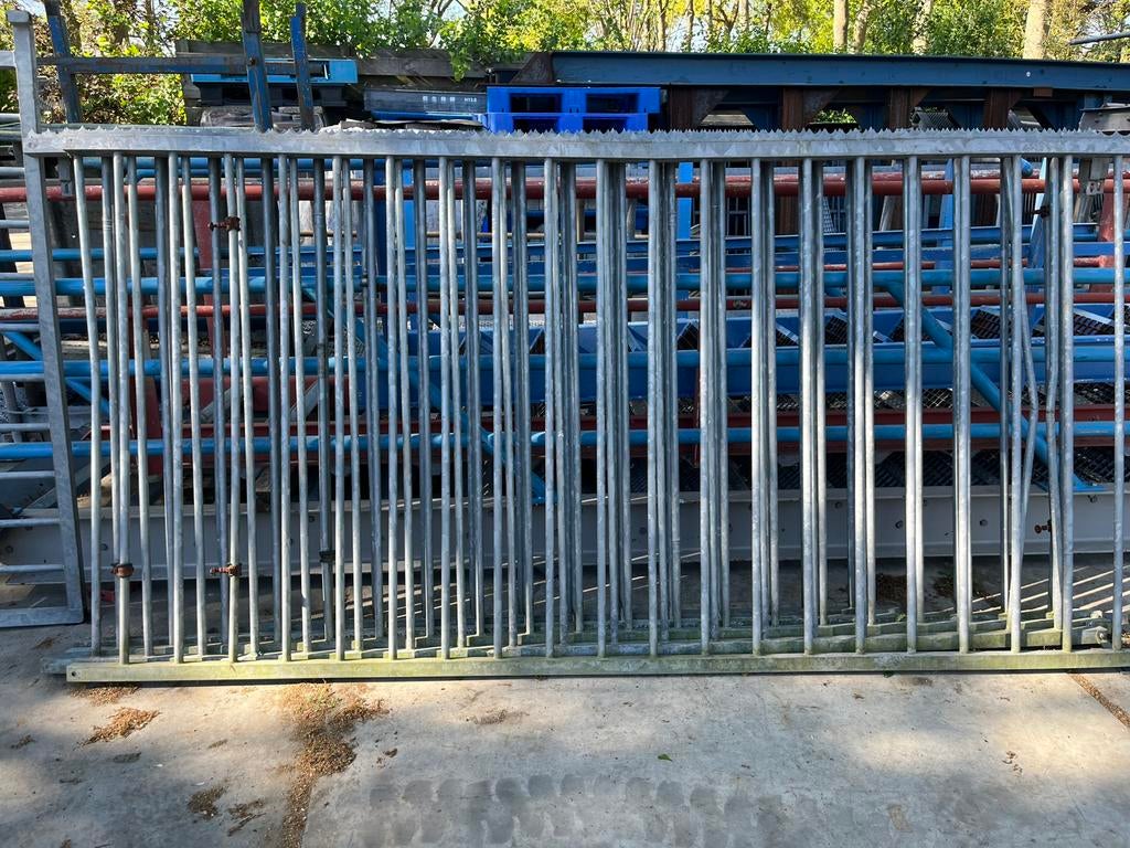 Gegalvaniseerd hekwerk 1.45 m. hoog ca 13.50m. spijlenhek, Ophalen, Gebruikt, IJzer, Spijlenhekwerk