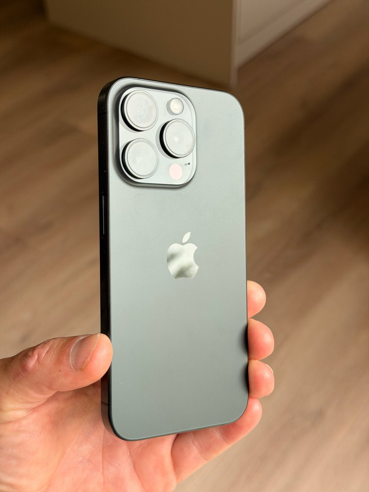 iPhone 15 Pro 256GB Titanium grijs - NIEUW