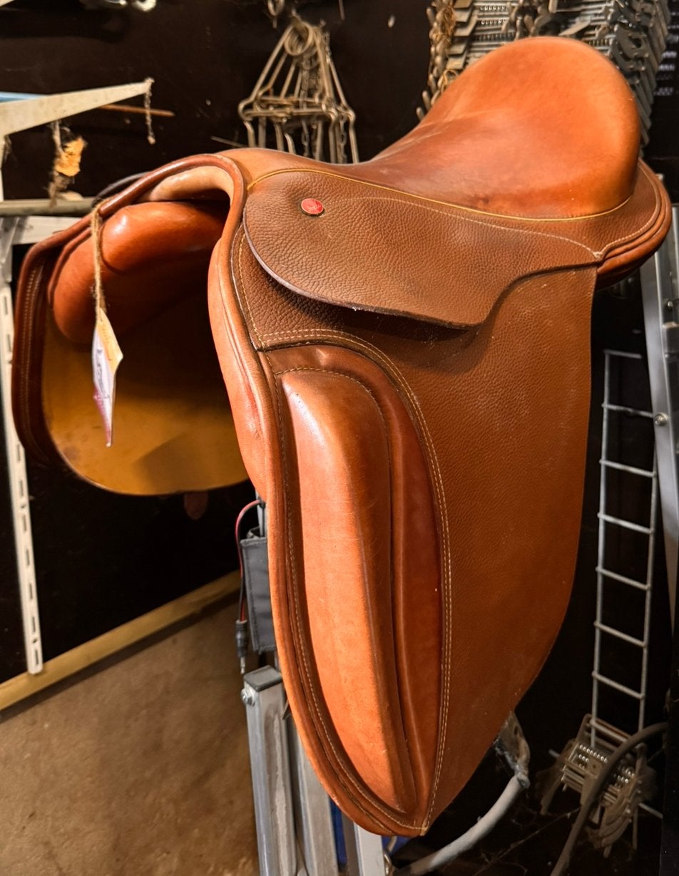 Dressuurzadel Strada, nieuw!, Dieren en Toebehoren, Paarden en Pony's | Zadels, Ophalen, Nieuw, Overige merken, Dressuur