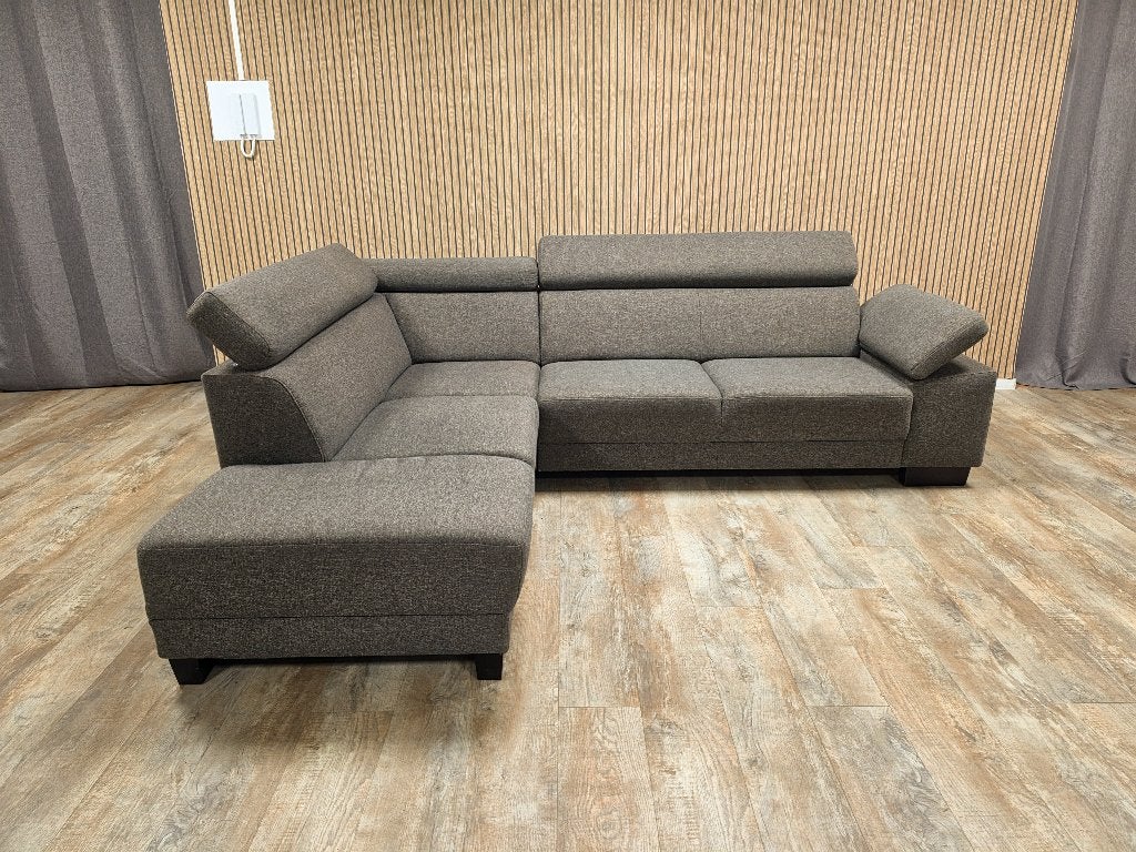 Mooi Taupe Bruin Hoekbank met Hoofsteunen, Info@banxtel.nl, Gebruikt, Hoekbank, Hoekbank