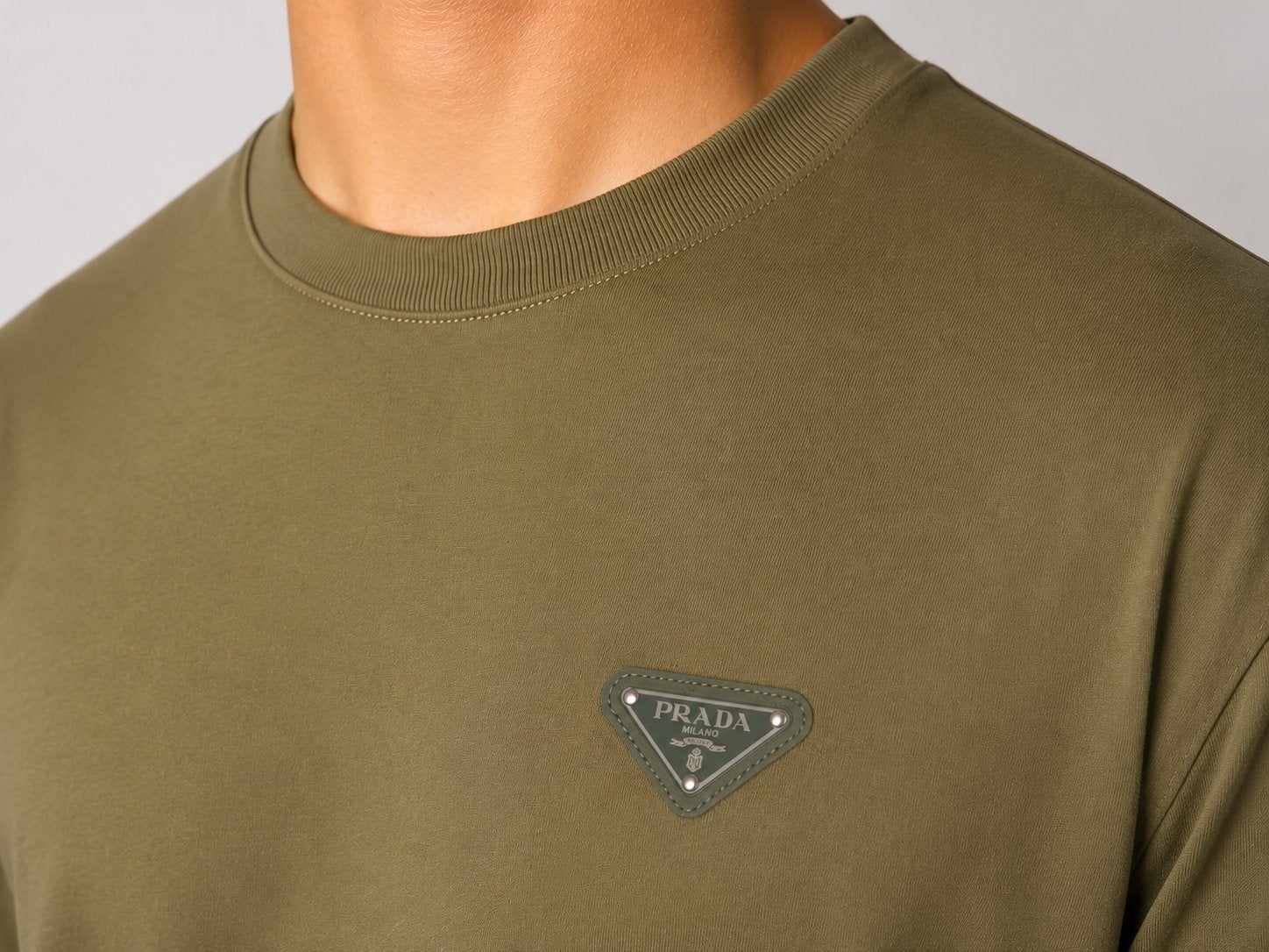 Prada shirt tshirt polo khaki, Ophalen of Verzenden, Zo goed als nieuw, Groen