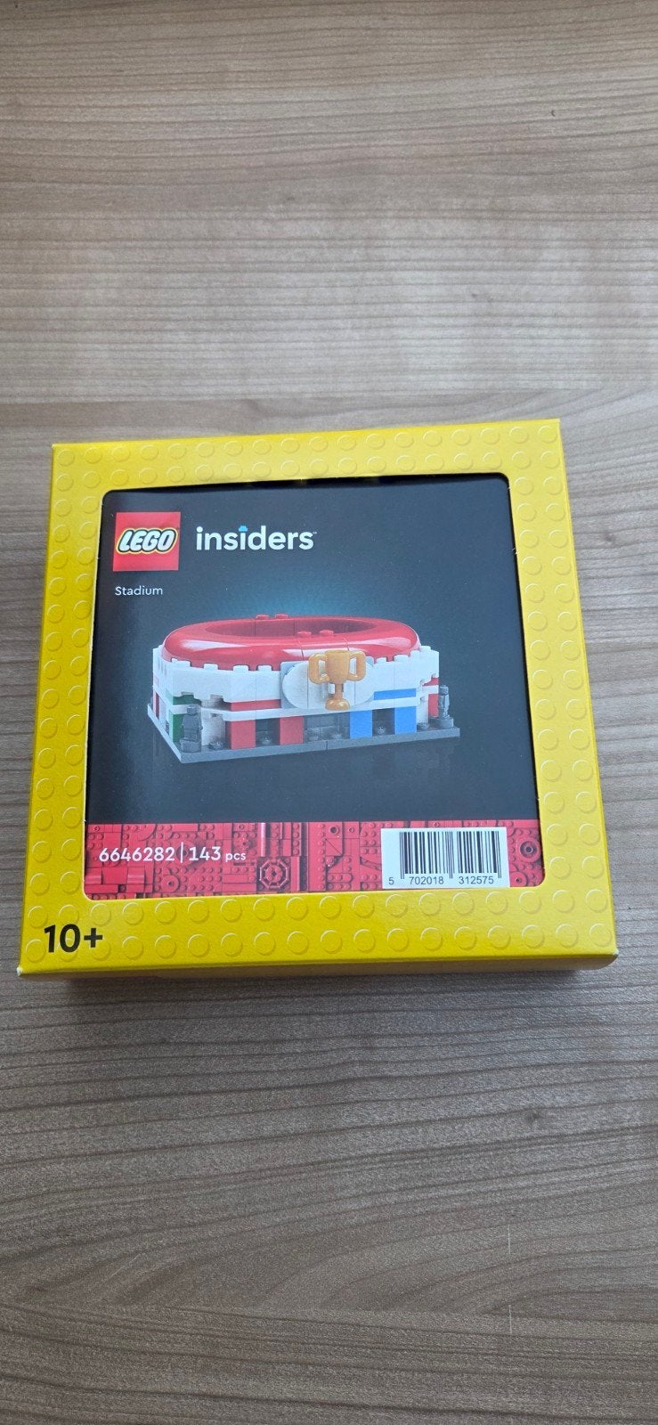 LEGO Insiders Stadium 6646282 2stuks beschikbaar!, Overige thema's, Lego, Nieuw, Ophalen of Verzenden