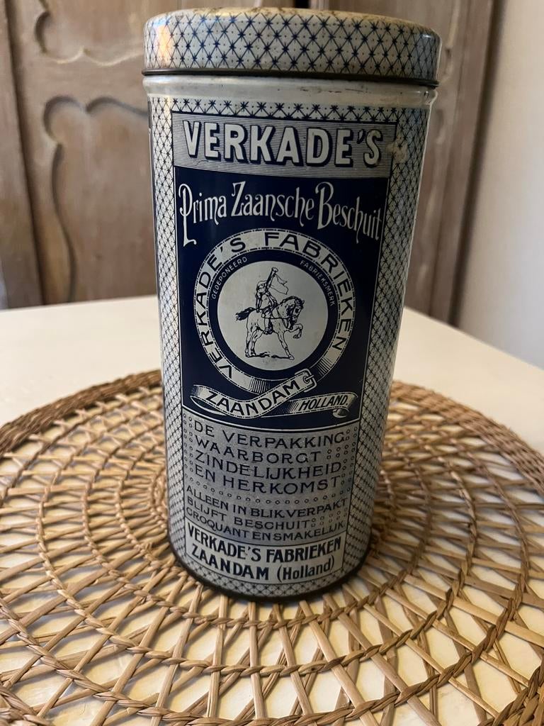 Leuk vintage beschuitbus van het merk Verkade, Verzamelen, Blikken, Ophalen of Verzenden, Gebruikt, Beschuit, Verkade