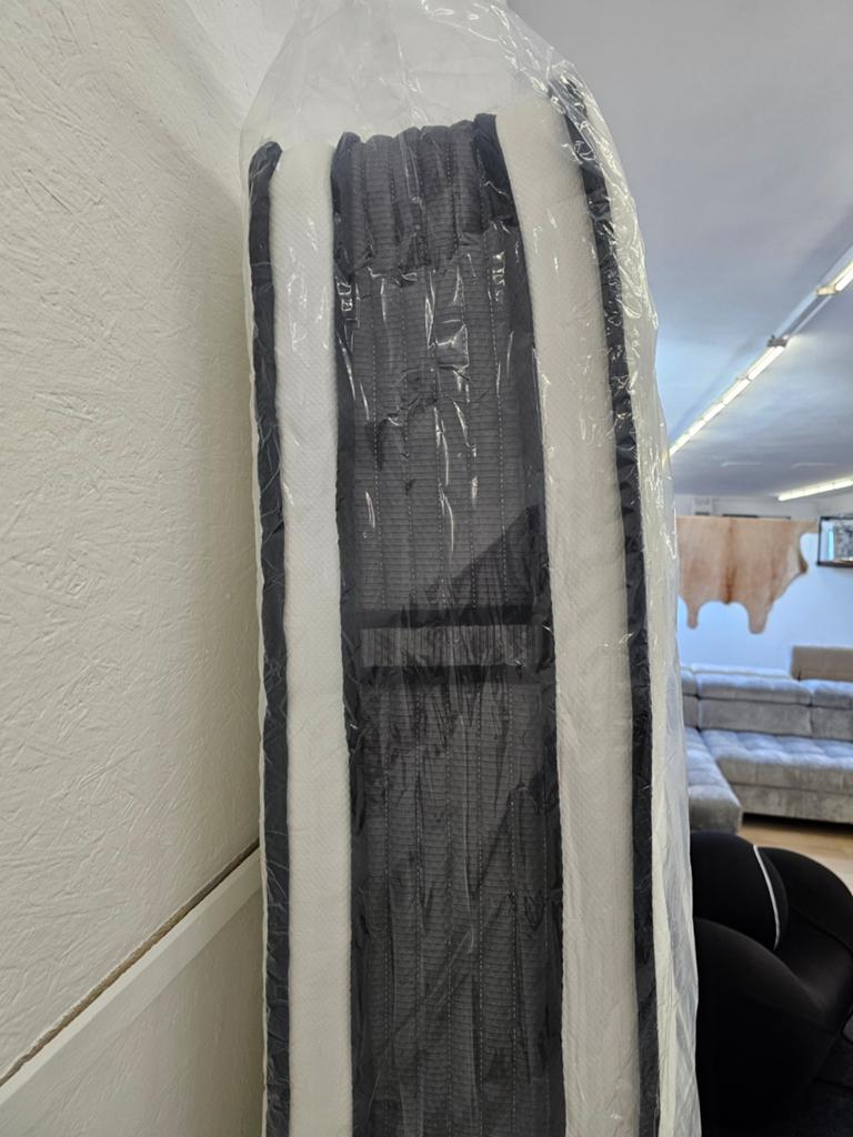 Vacuüm verpakte matrassen met Pocketvering aan beide kanten, Info@homefriesland.nl, Kelvinstraat 6 8912BA, 160 cm, Nieuw