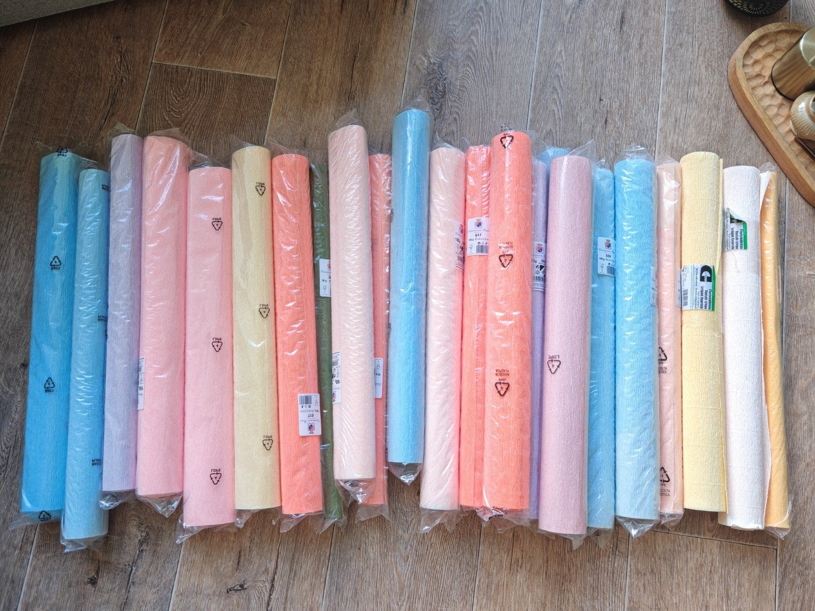 25 rollen Crepe Papier van Papierenbloemen - Nieuw, Ophalen, Nieuw, Meerkleurig, Natuur en Bloemen